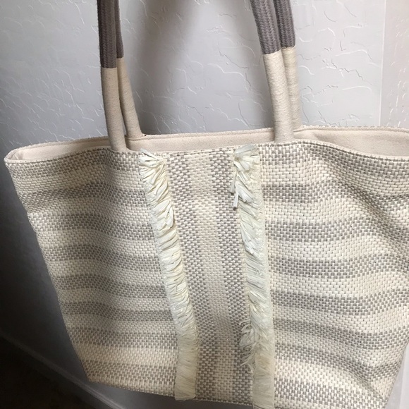 Stella and Dot Cay Tote Bag - Picture 2 of 6